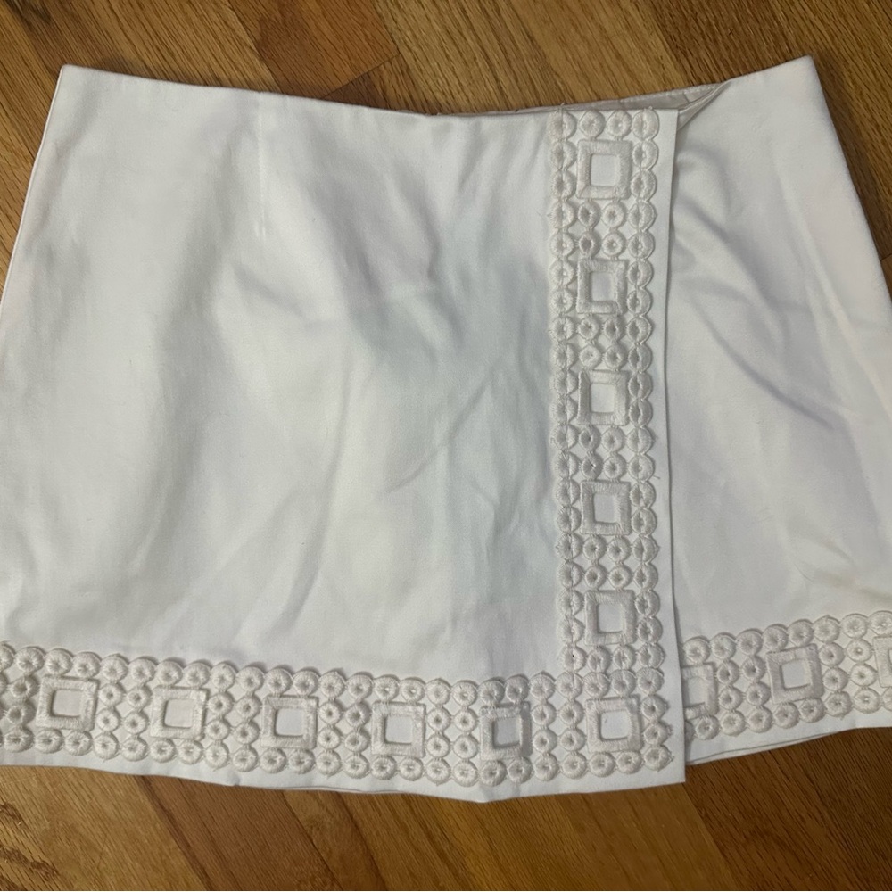 Trina Turk skirt with trim